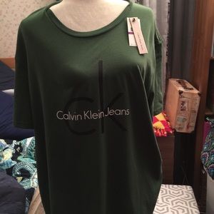 Calvin Klein 2x Kelly green tee. Black letters.